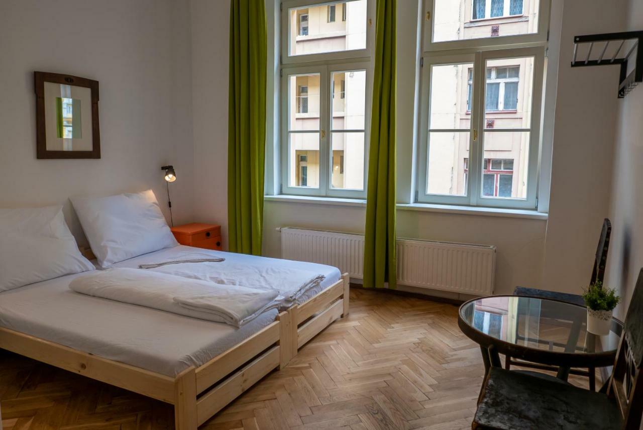 Clown And Bard Hostel Praha